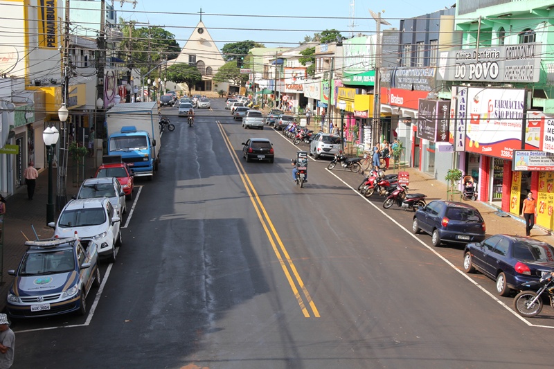 Sarandi comemora aniversário com Bolo e Desfile